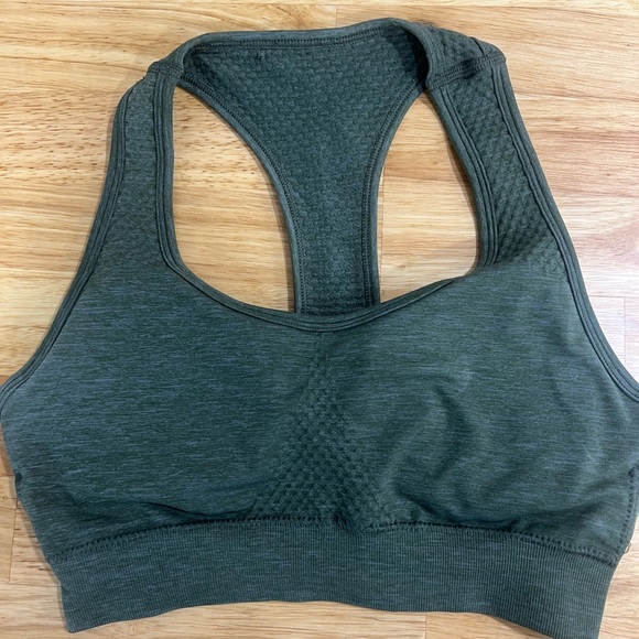 Alphalete Impact Bra - Picture 2 of 4